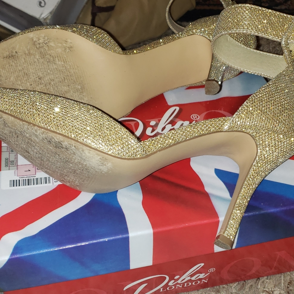 Cute Pumps - image 5